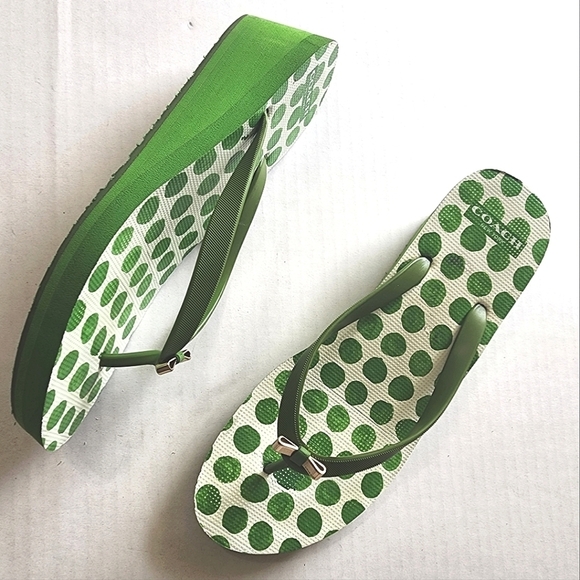 Coach Shoes - 🌸 Coach |‎ Green Polka Dot Flip Flops, size  8